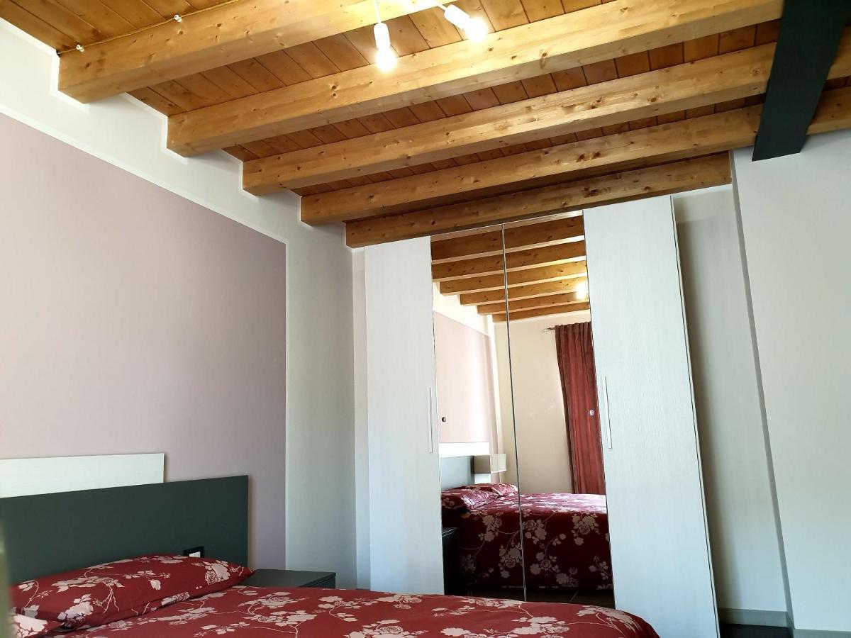 Dimora Rosso San Zeno - Wifi Veloce E Adatto Per Famiglie Verona Exterior photo