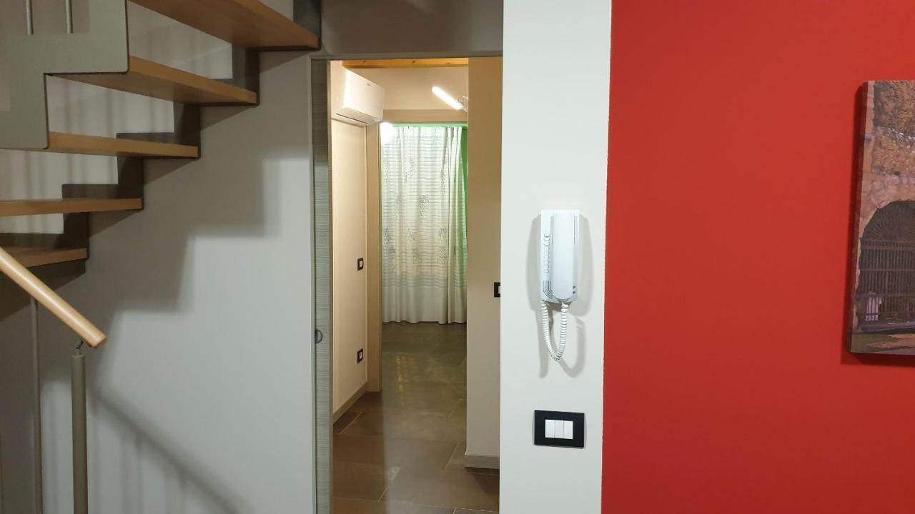 Dimora Rosso San Zeno - Wifi Veloce E Adatto Per Famiglie Verona Exterior photo